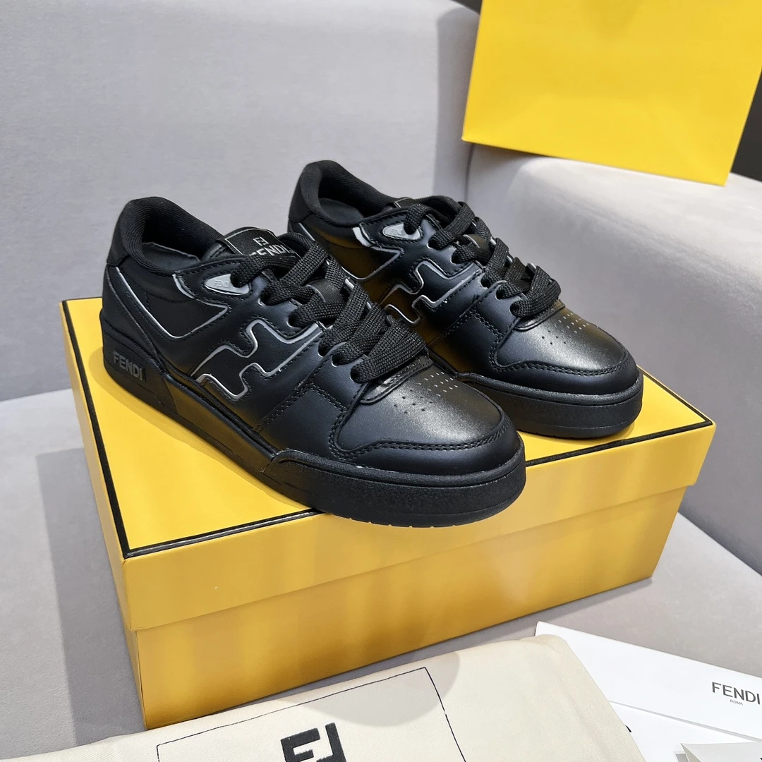 Fendi Sneakers — 83a7ef2d