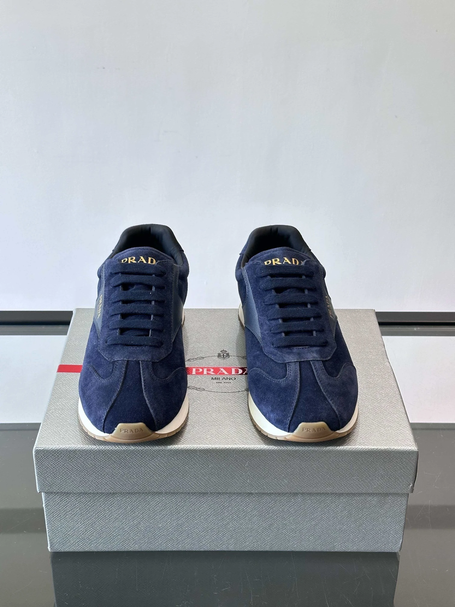 Prada Sneakers — 98a291d5