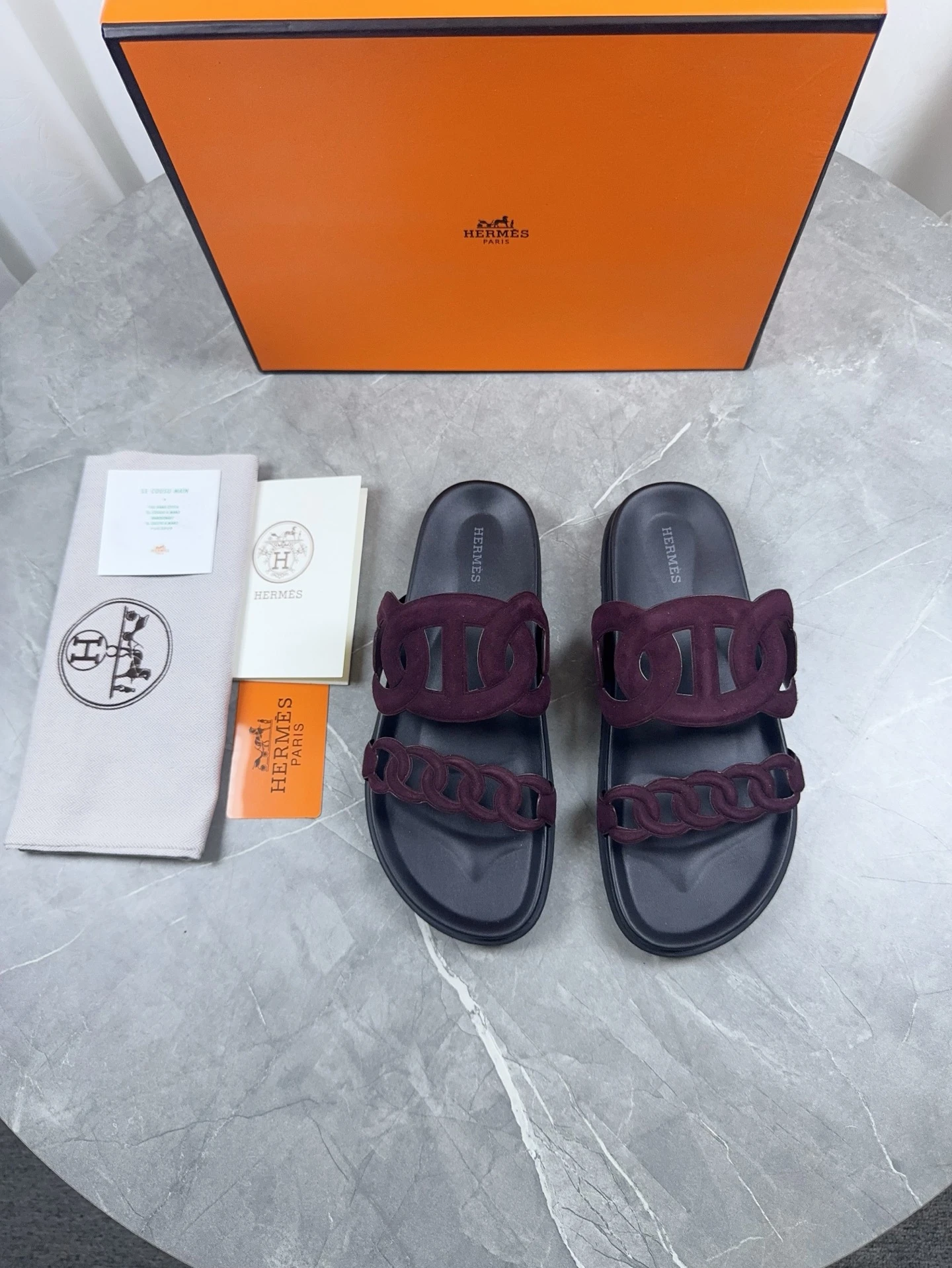 Hermès Slippers — 4fa8ecb3