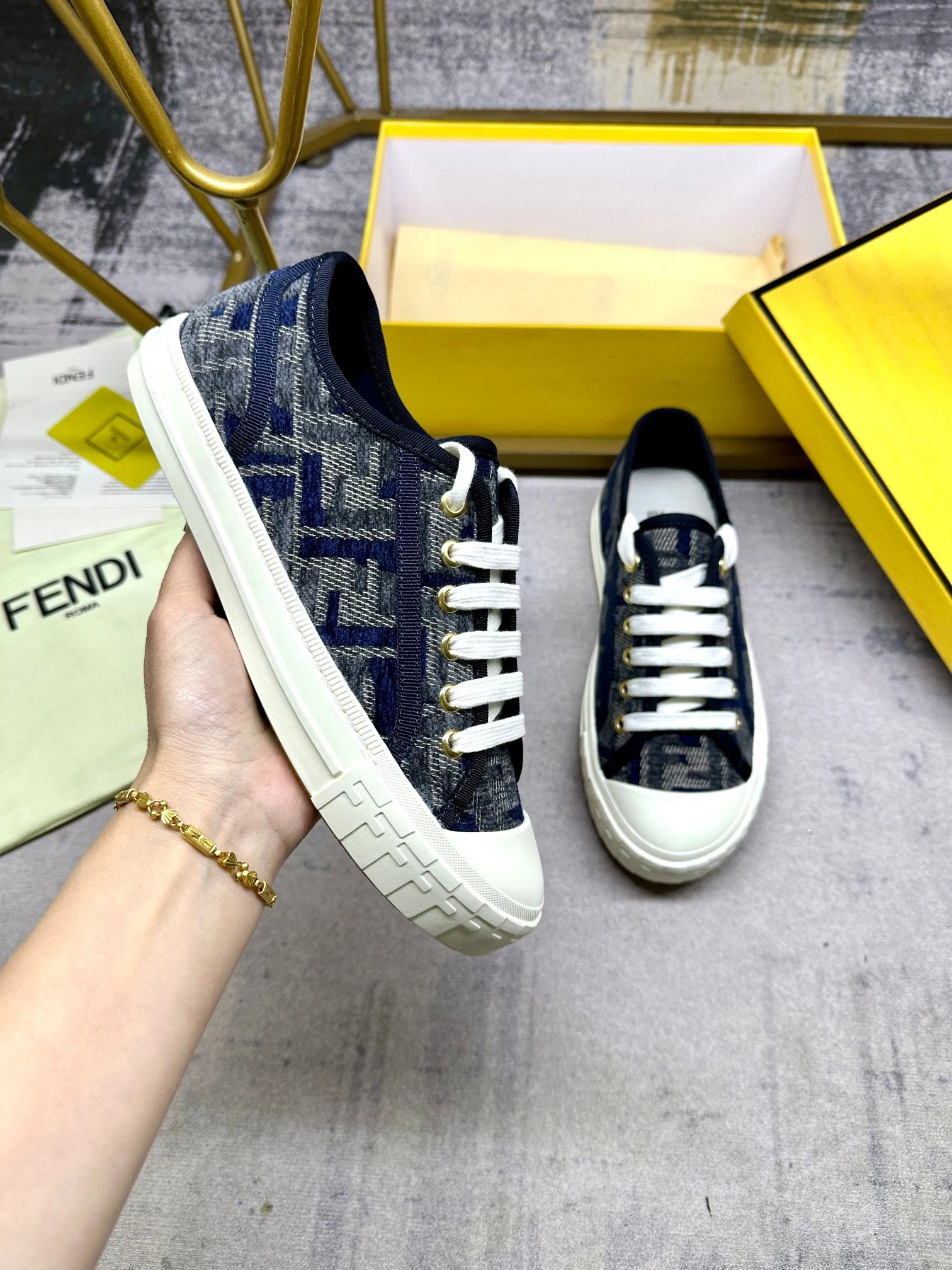 Fendi Sneakers — ca46d1c7