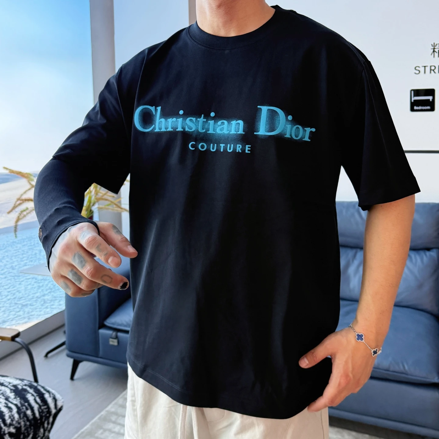 Dior T-Shirt — a2a6811b