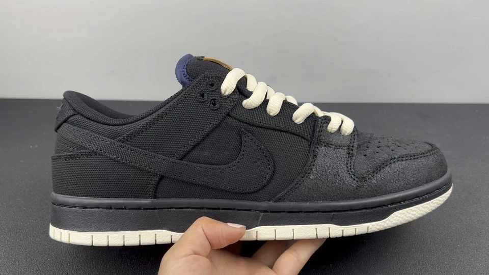 Nike Shoes — d3f15ff7