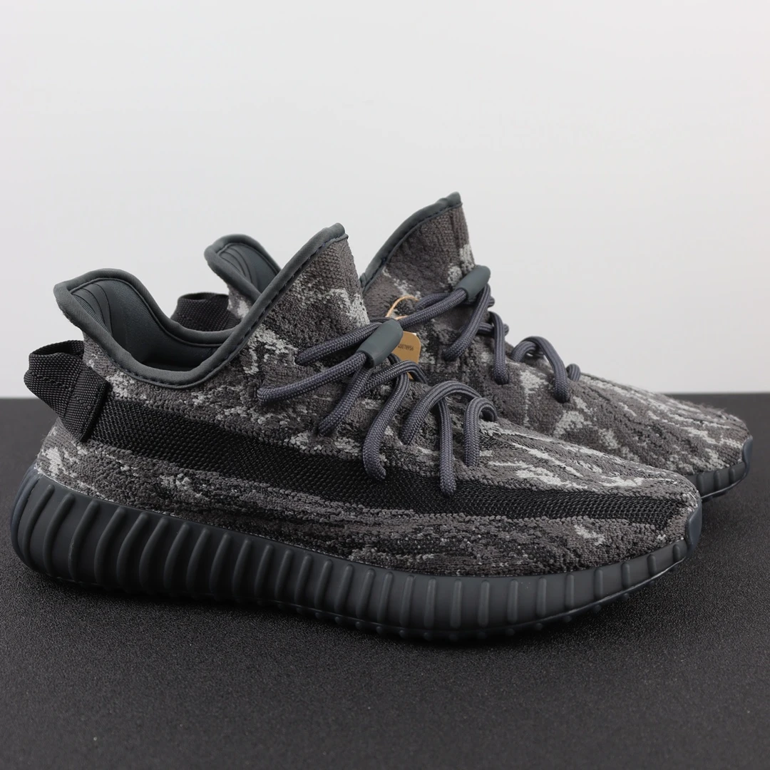 Adidas Shoes — 34b325bc