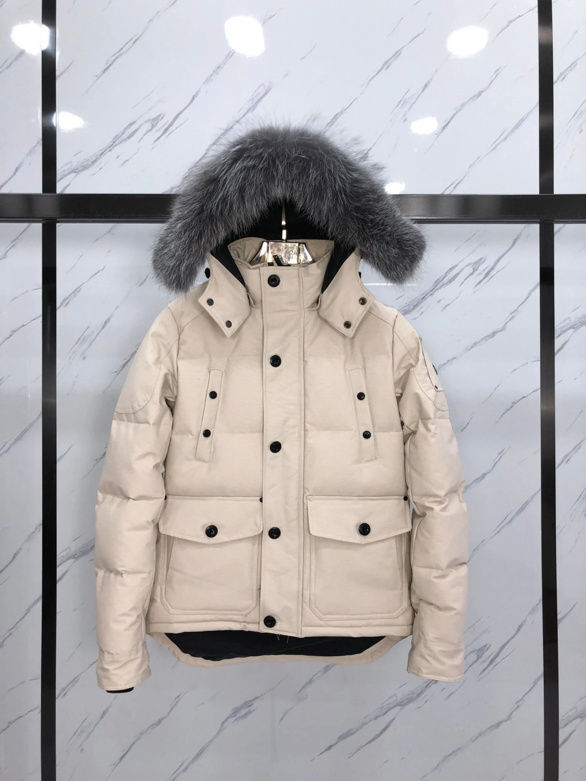 Canada Goose Down Jacket — 3f97b91e