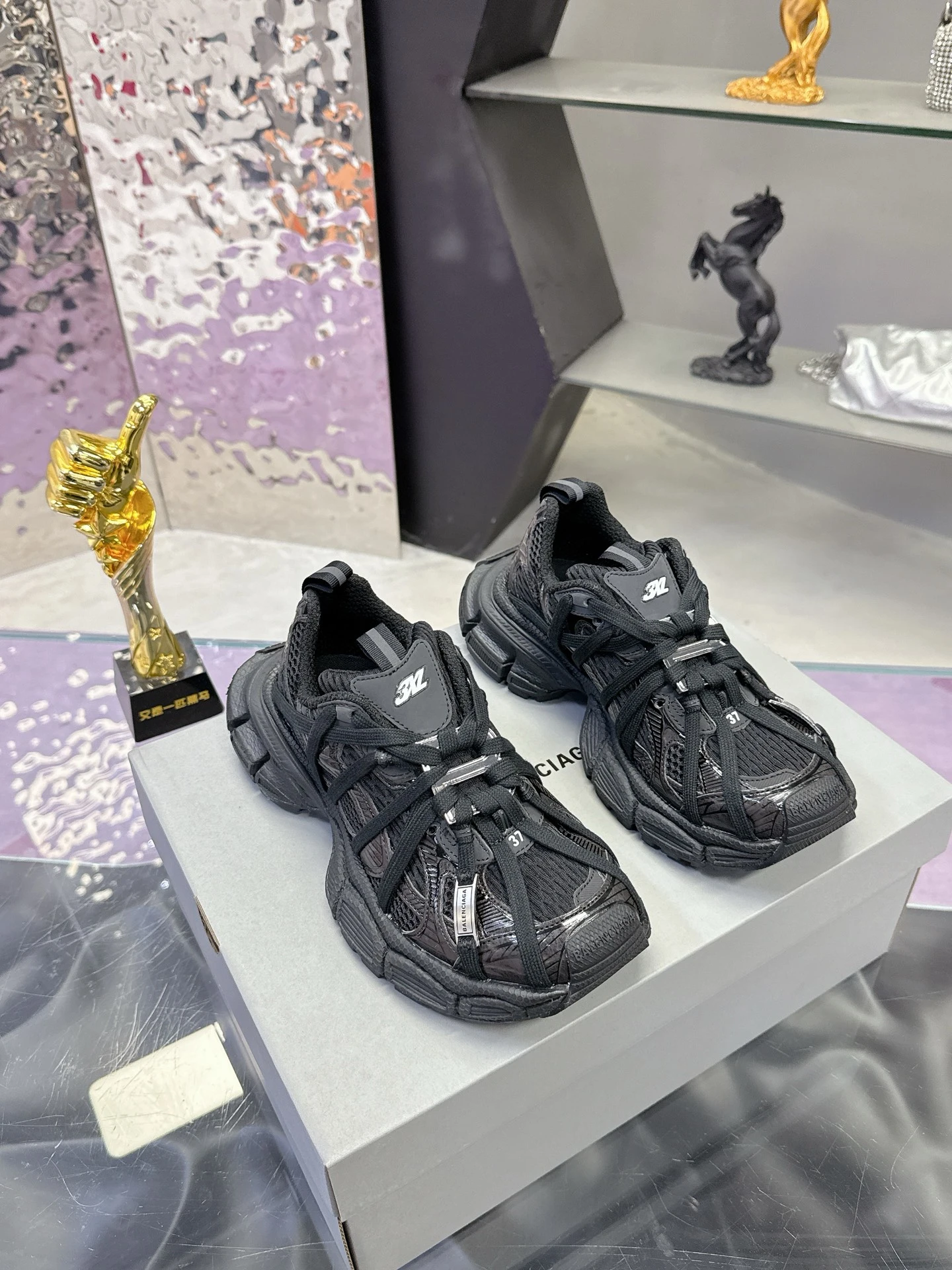 Balenciaga Sneakers — 39d765aa
