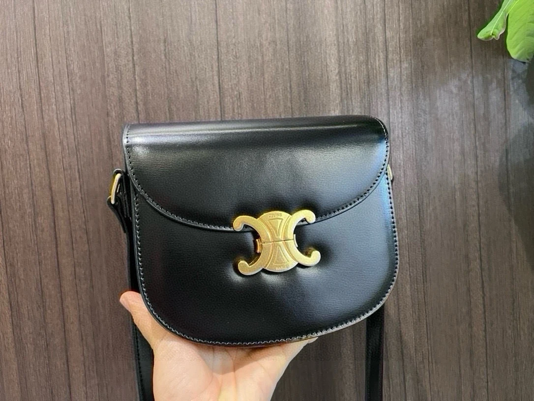 Celine Bag — 6e9b37d9