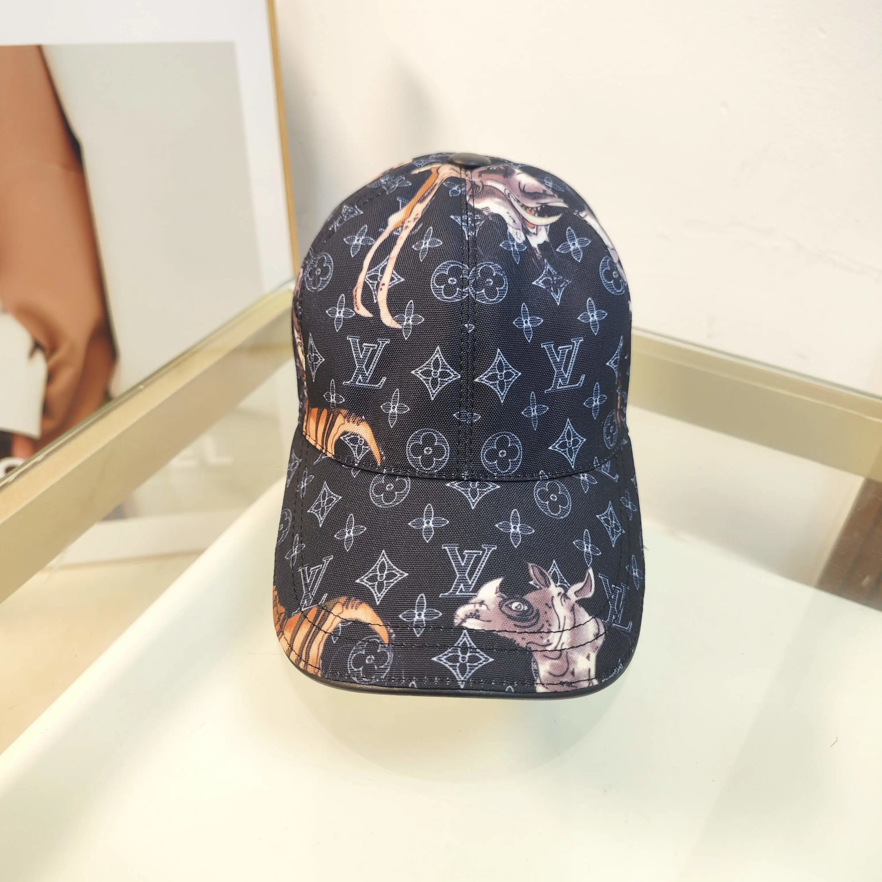 Louis Vuitton Caps — 09d48cb4