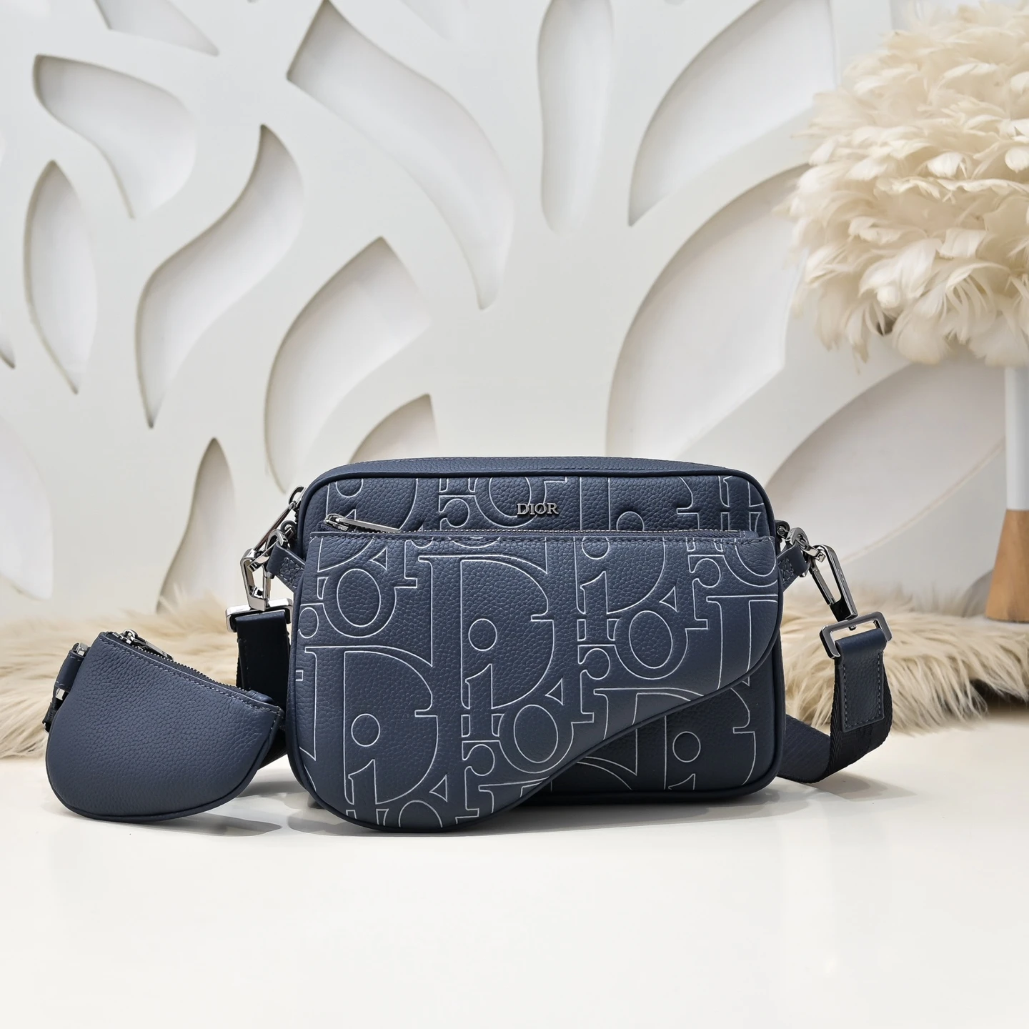 Dior Bag — fc0b8228