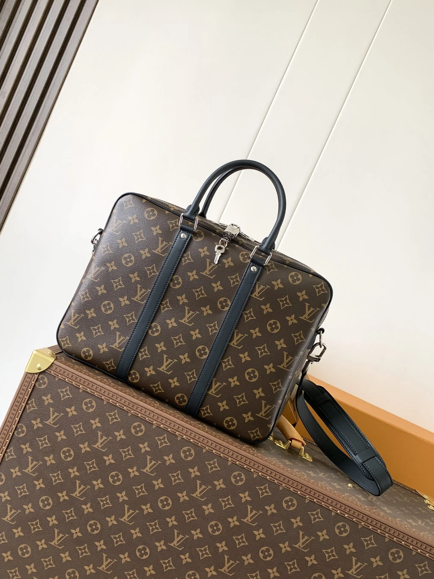 Briefcases — 065a0afa