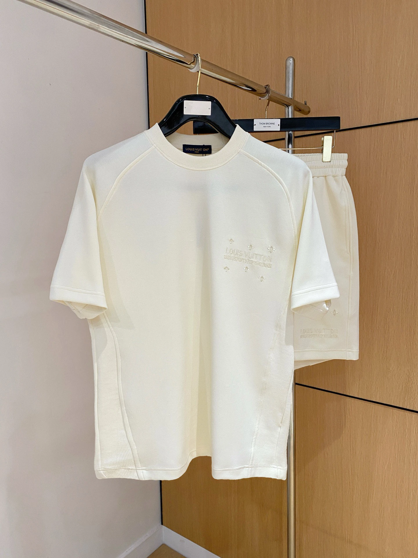 Louis Vuitton T-Shirt — ded4c127