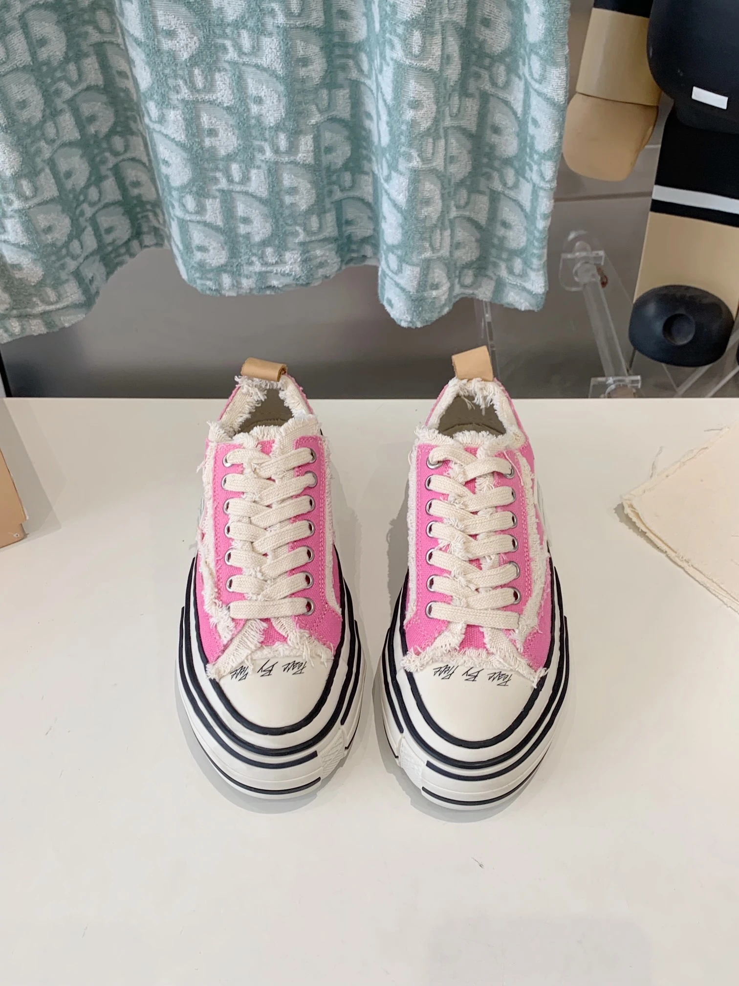 XVESSEL Sneakers — 563b2cf5