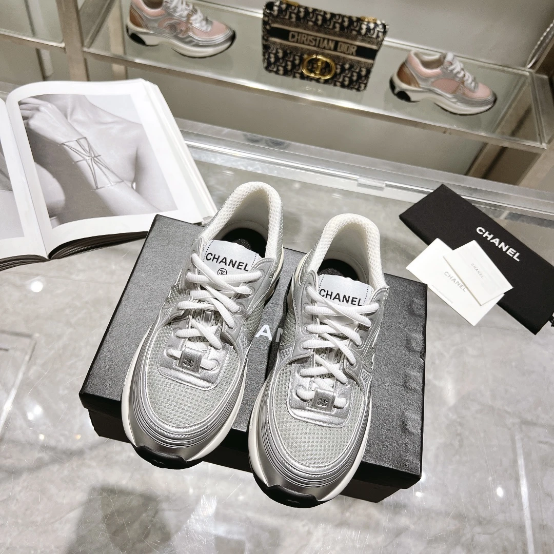 Chanel Sneakers — 760f3aeb