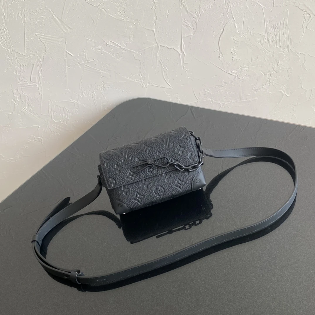Louis Vuitton Bag — 29f412f5