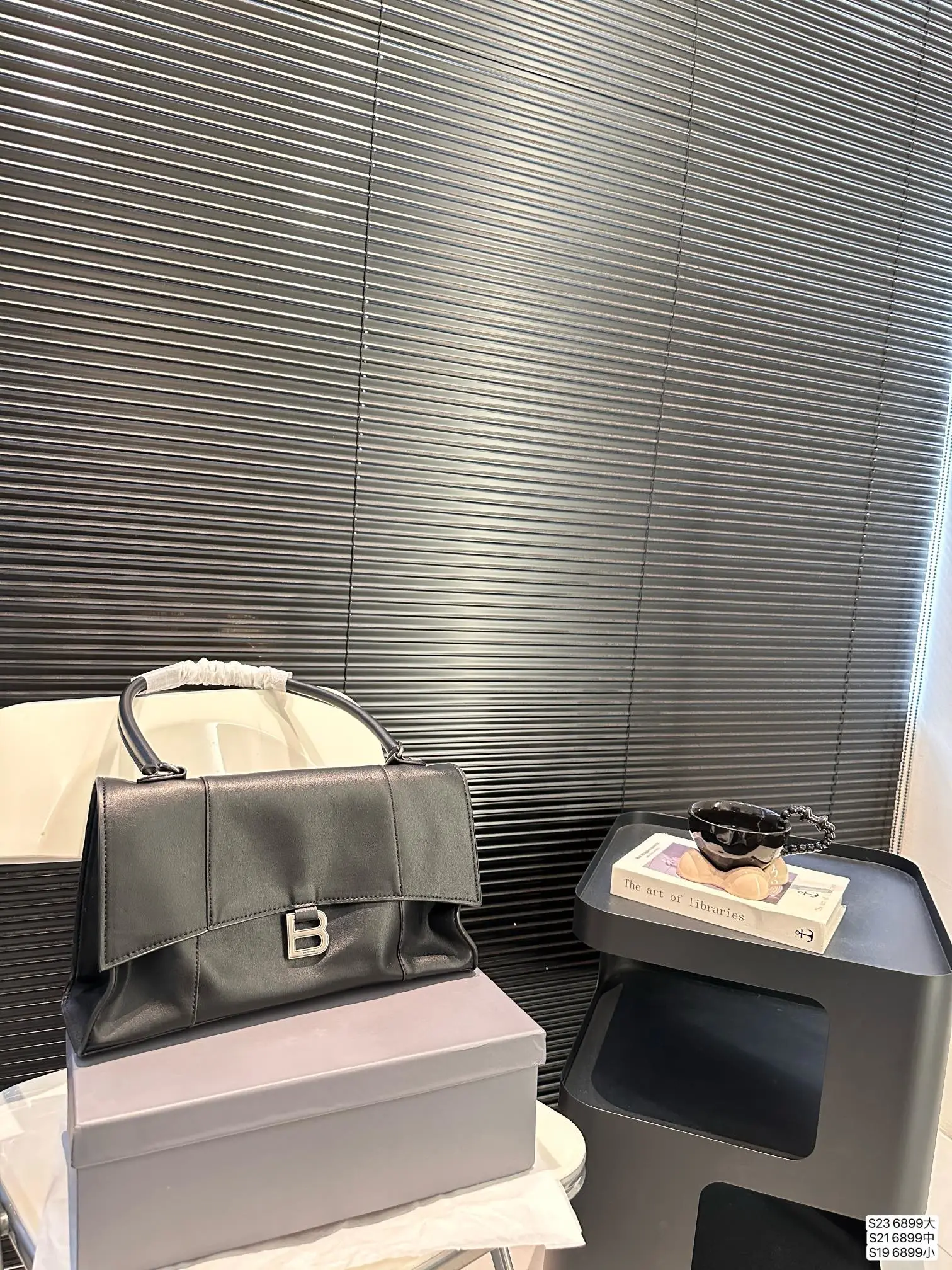 Balenciaga Bag — bd22f9f8