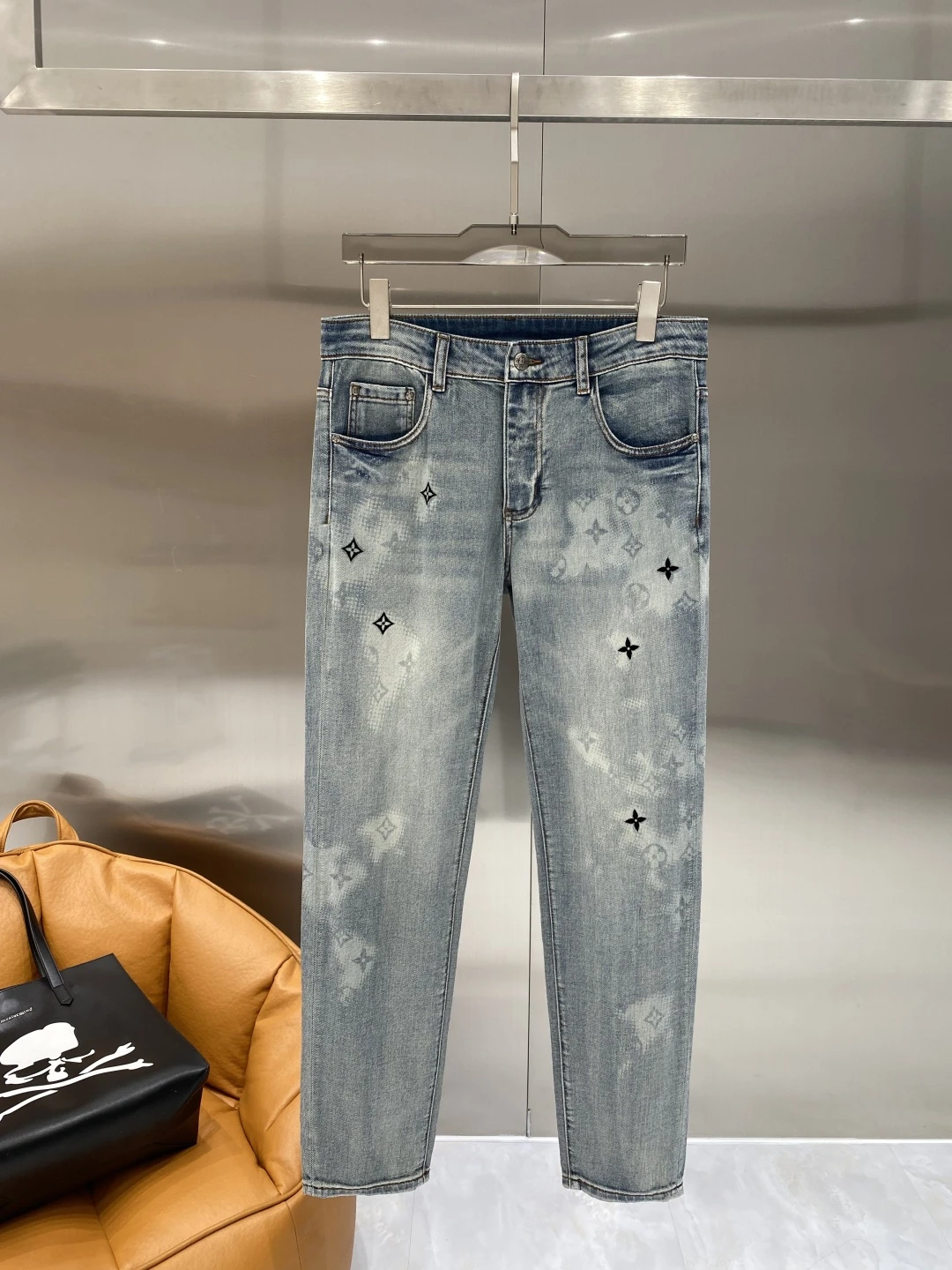 Jeans — 5b013133