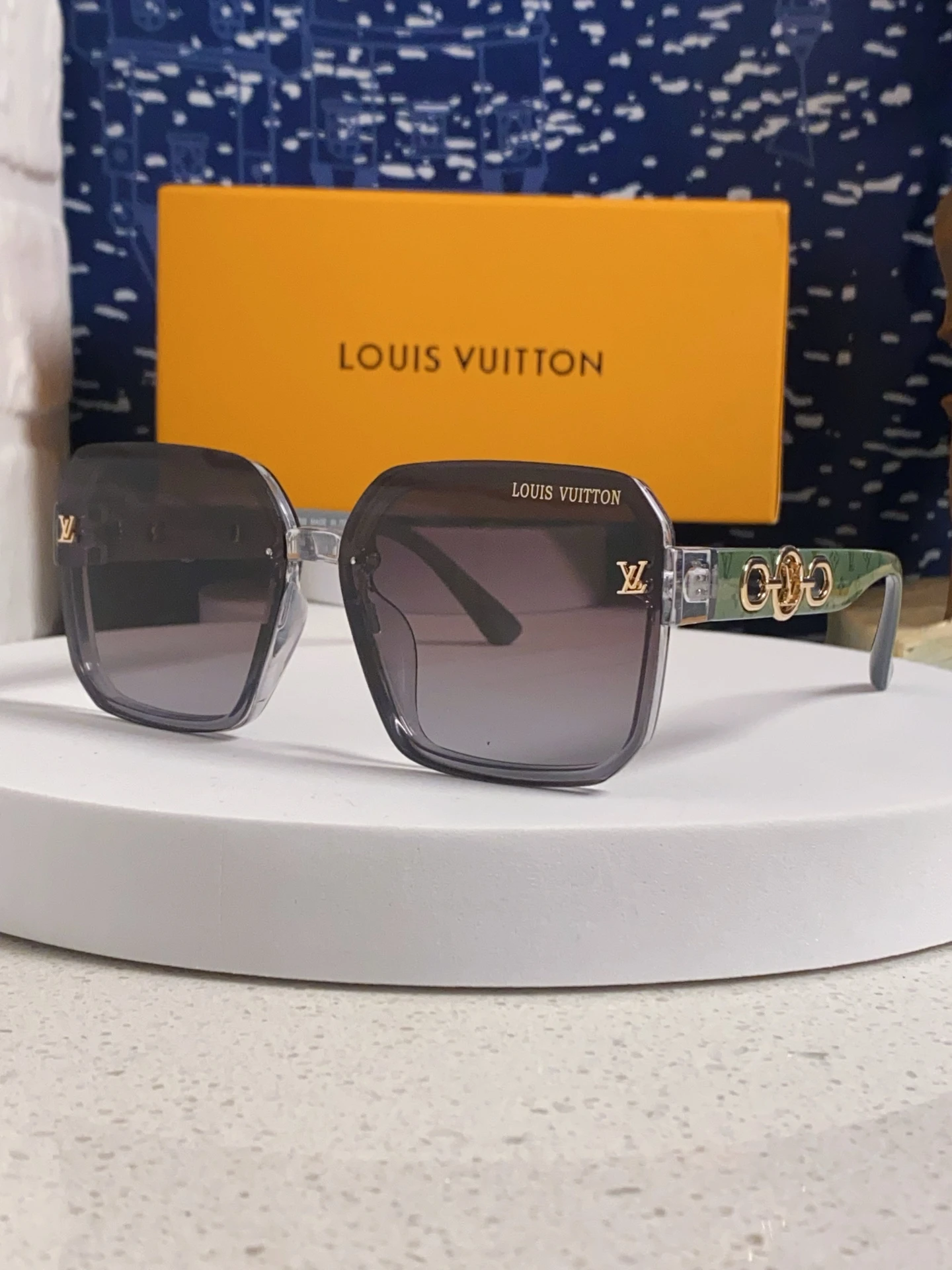Louis Vuitton Eyewear — 338d569c