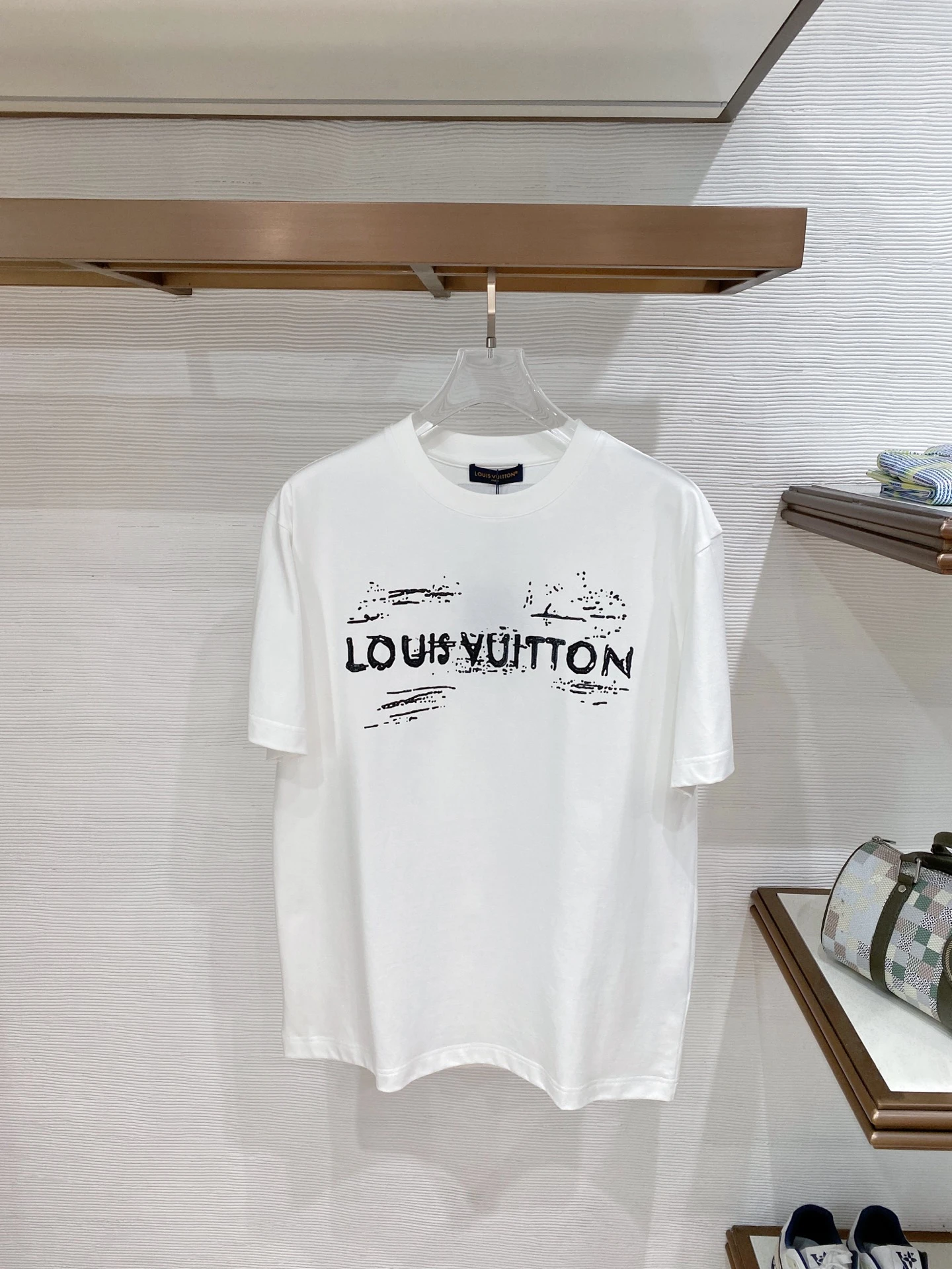 Louis Vuitton T-Shirt — 481fde52