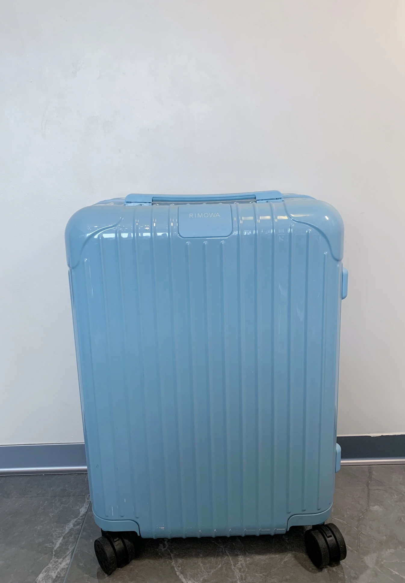 Luggage — 7772c42e