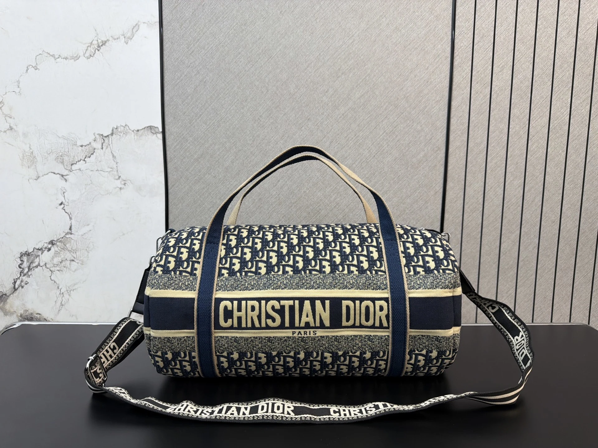 Dior Bag — f7d78e63