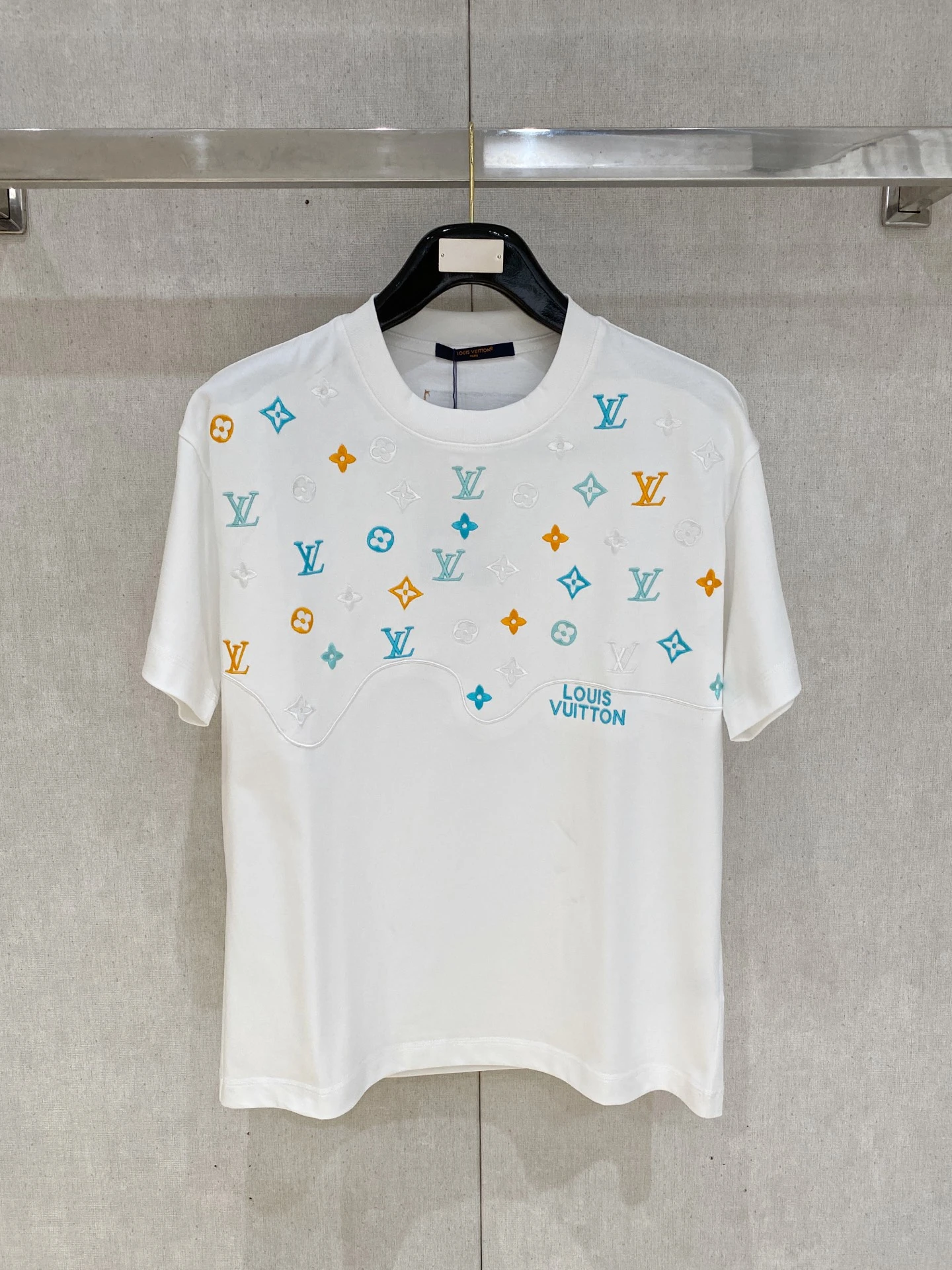 Louis Vuitton T-Shirt — c0295ccb