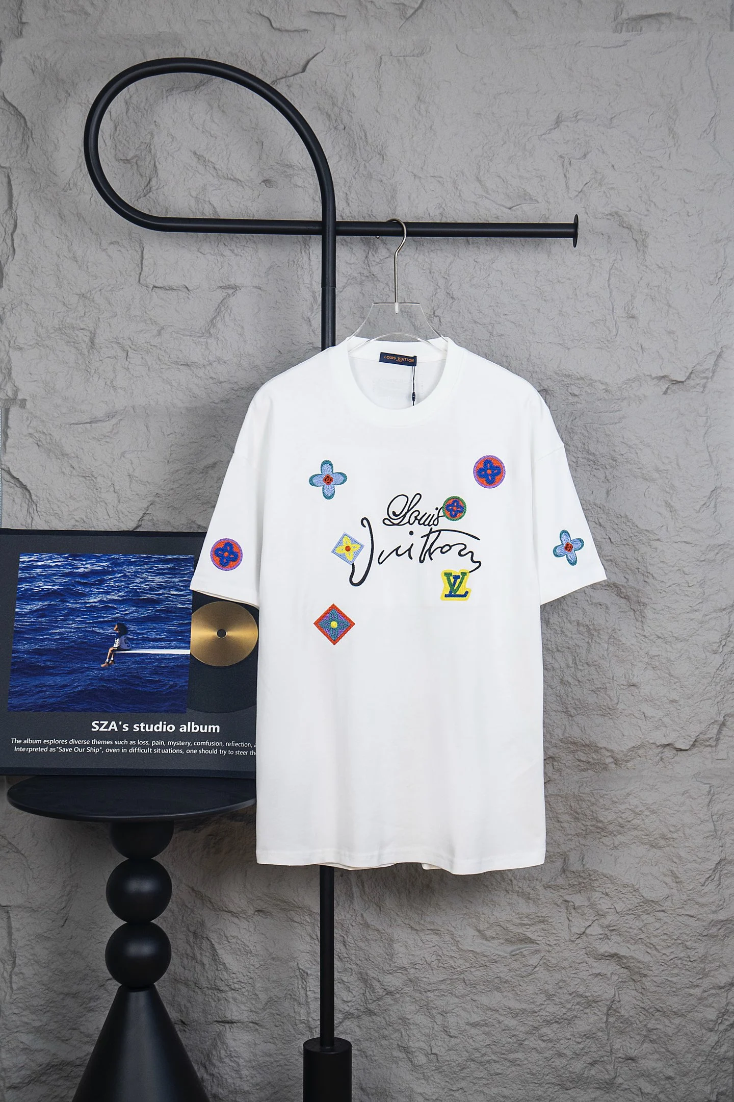 Louis Vuitton T-Shirt — 3255beb8