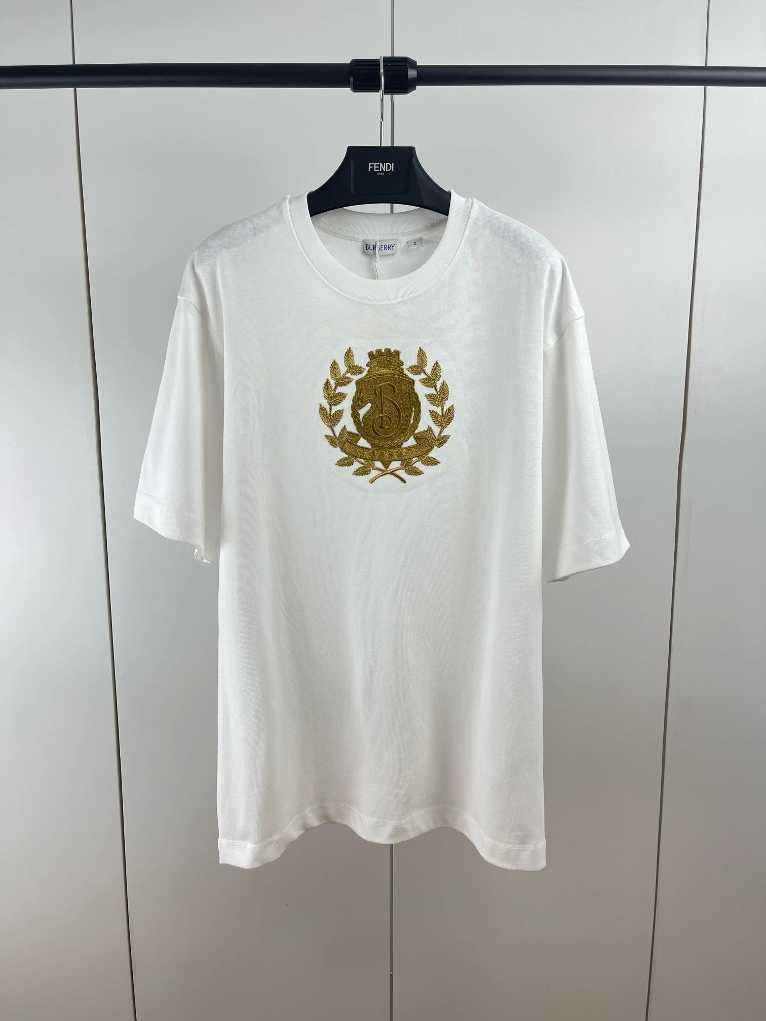 Burberry T-Shirt — a6085104