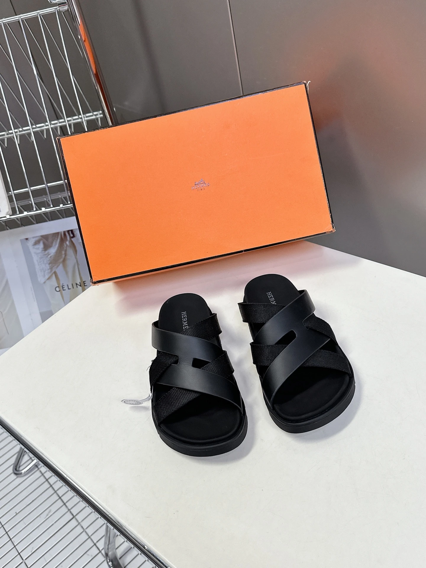 Hermès Slippers — b9acb3be