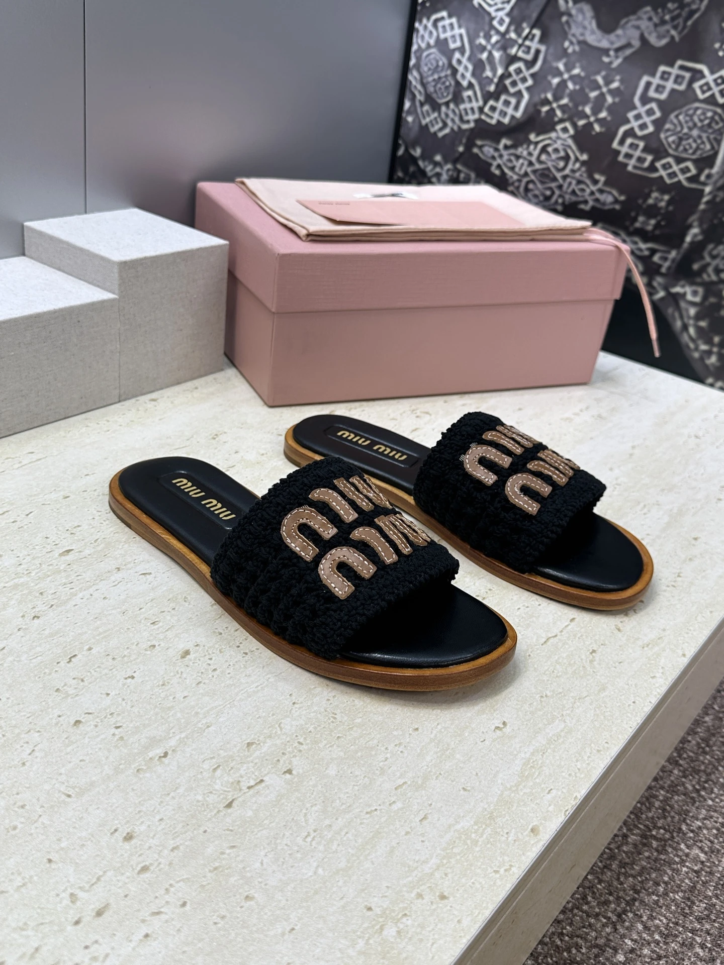 Miu Miu Slippers — 8d10411d