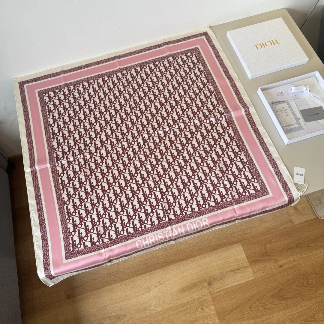 Dior Scarves — c6e4299d
