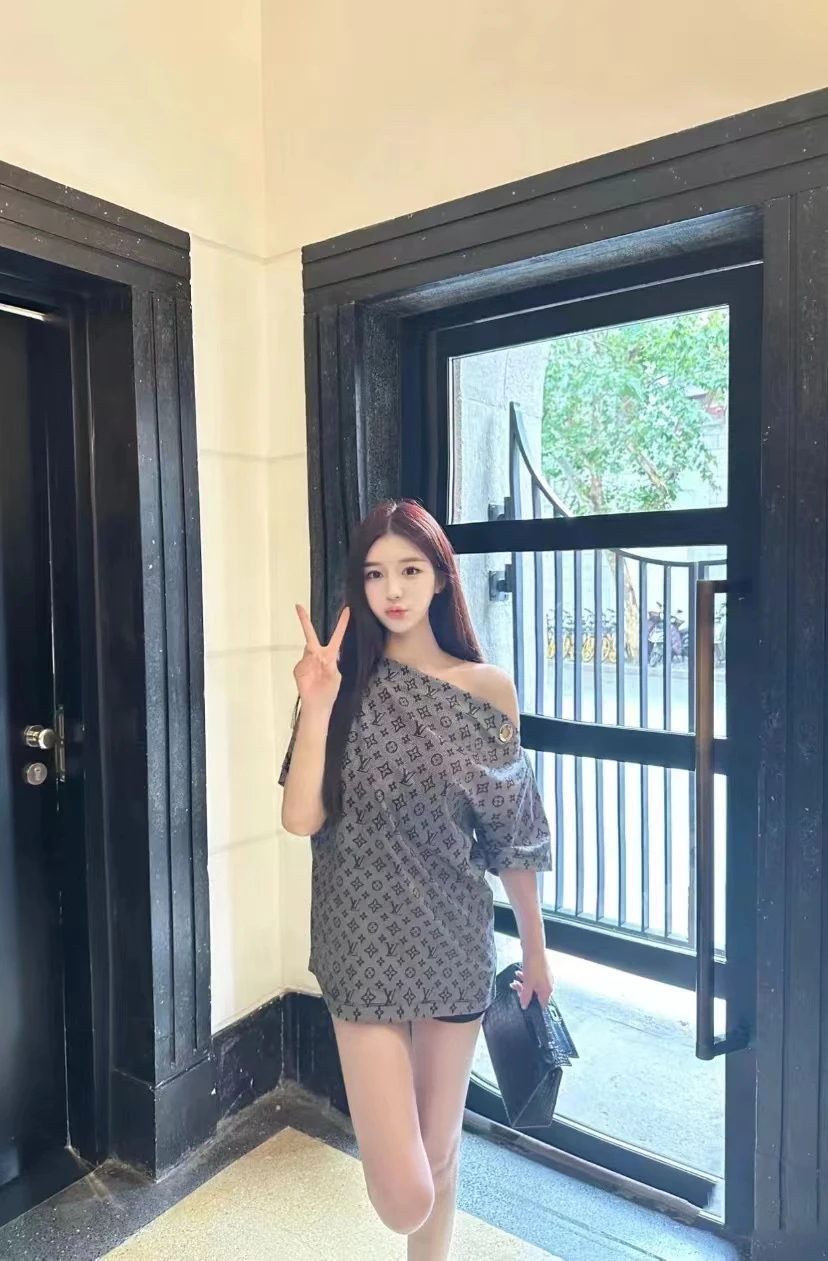 Dresses — 35d75fb1
