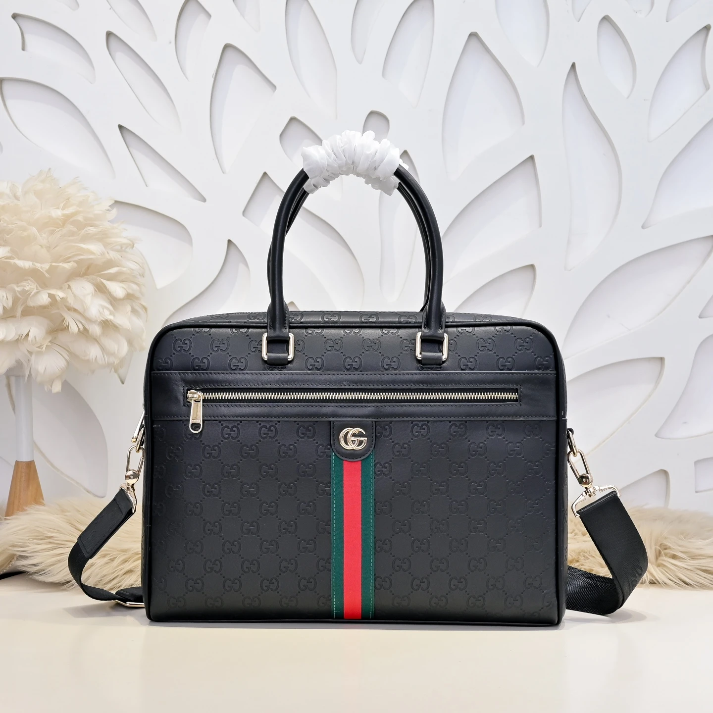 Gucci Briefcases — 28500290