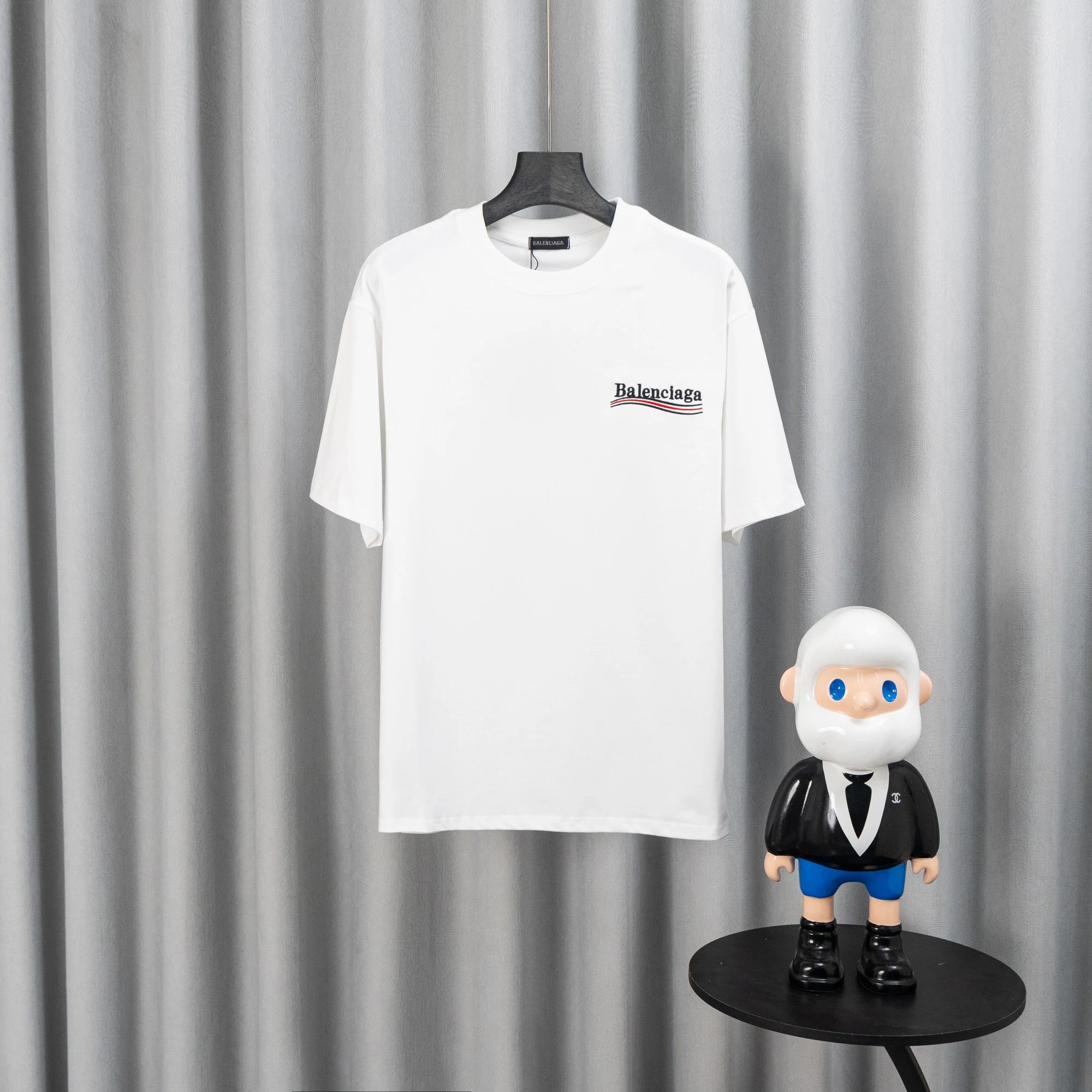 Balenciaga T-Shirt — 6b084777