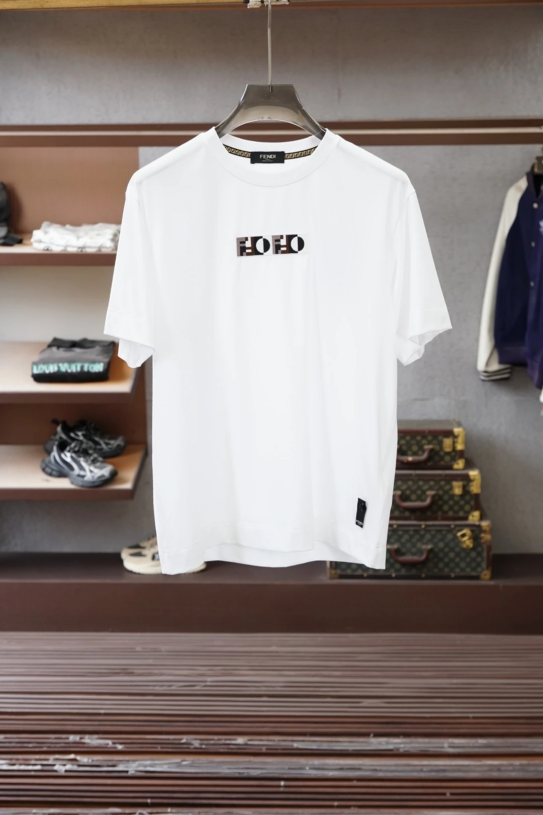 Fendi T-Shirt — 18fd70db