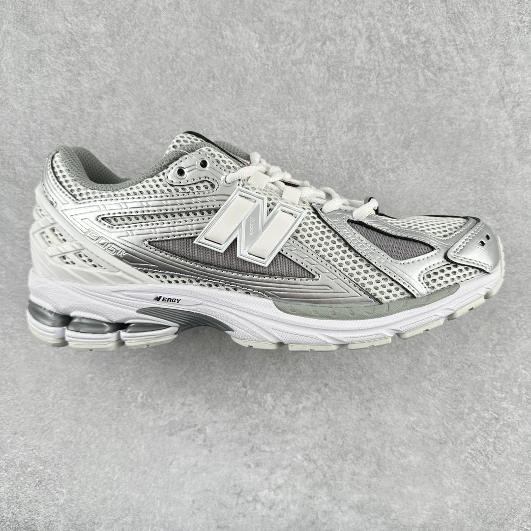 New Balance Sneakers — 227f7bb8