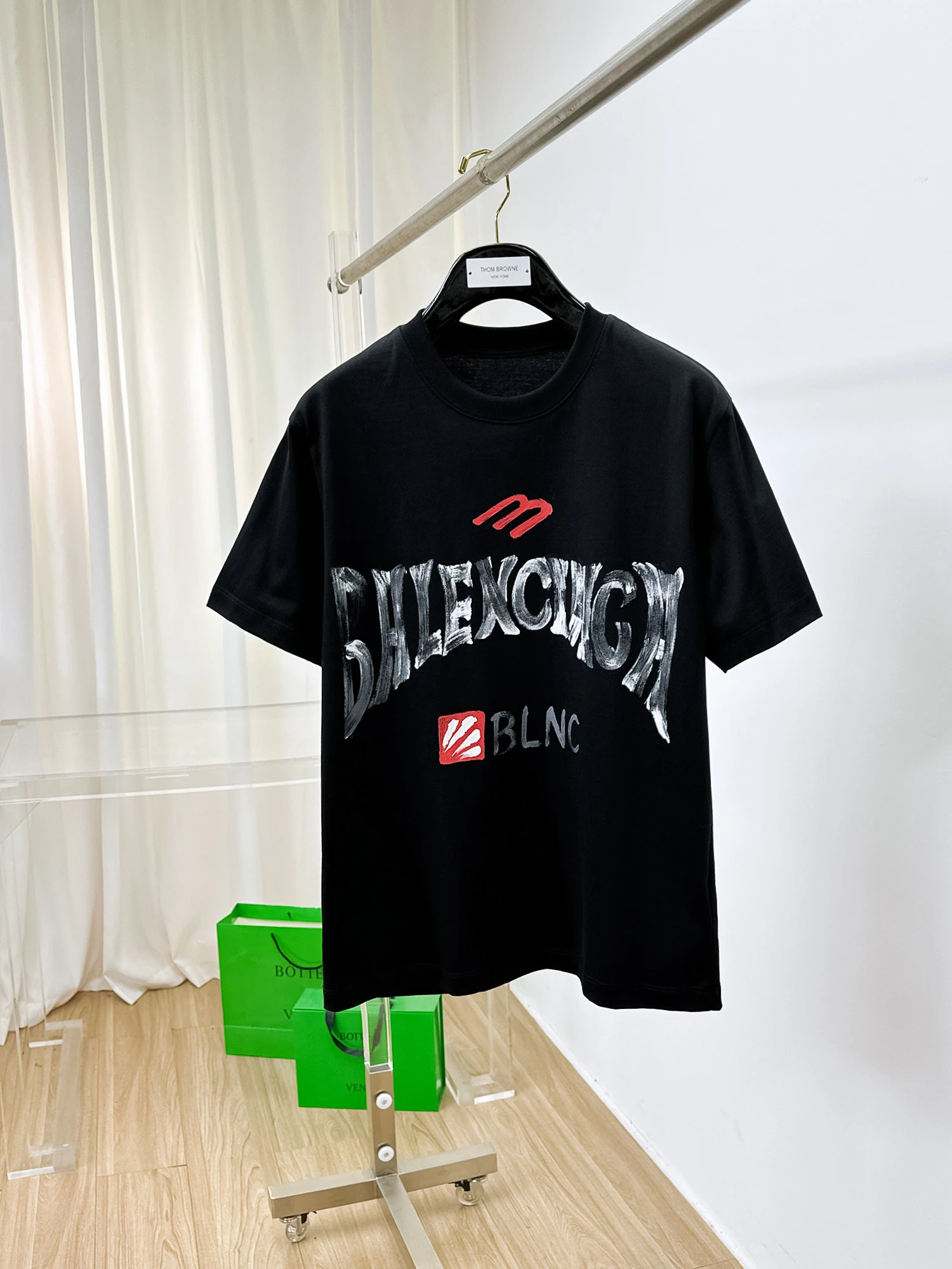 Balenciaga T-Shirt — d984e068