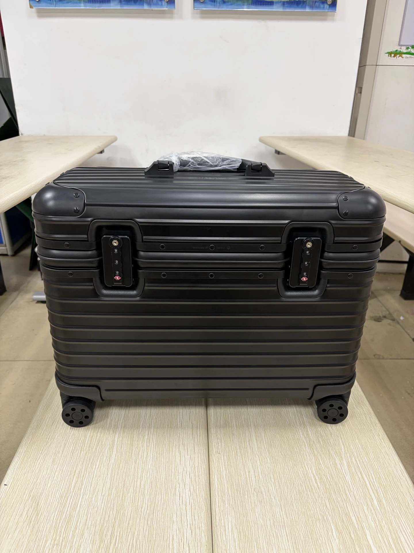 Luggage — 39a37701