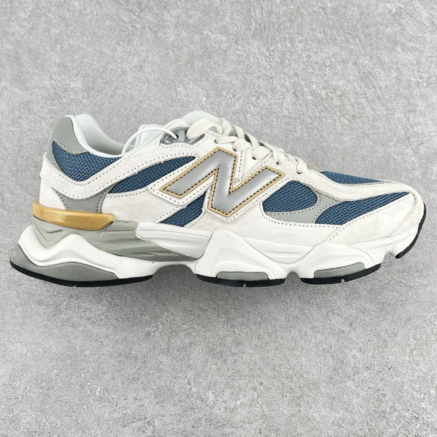New Balance Sneakers — 30995d7d