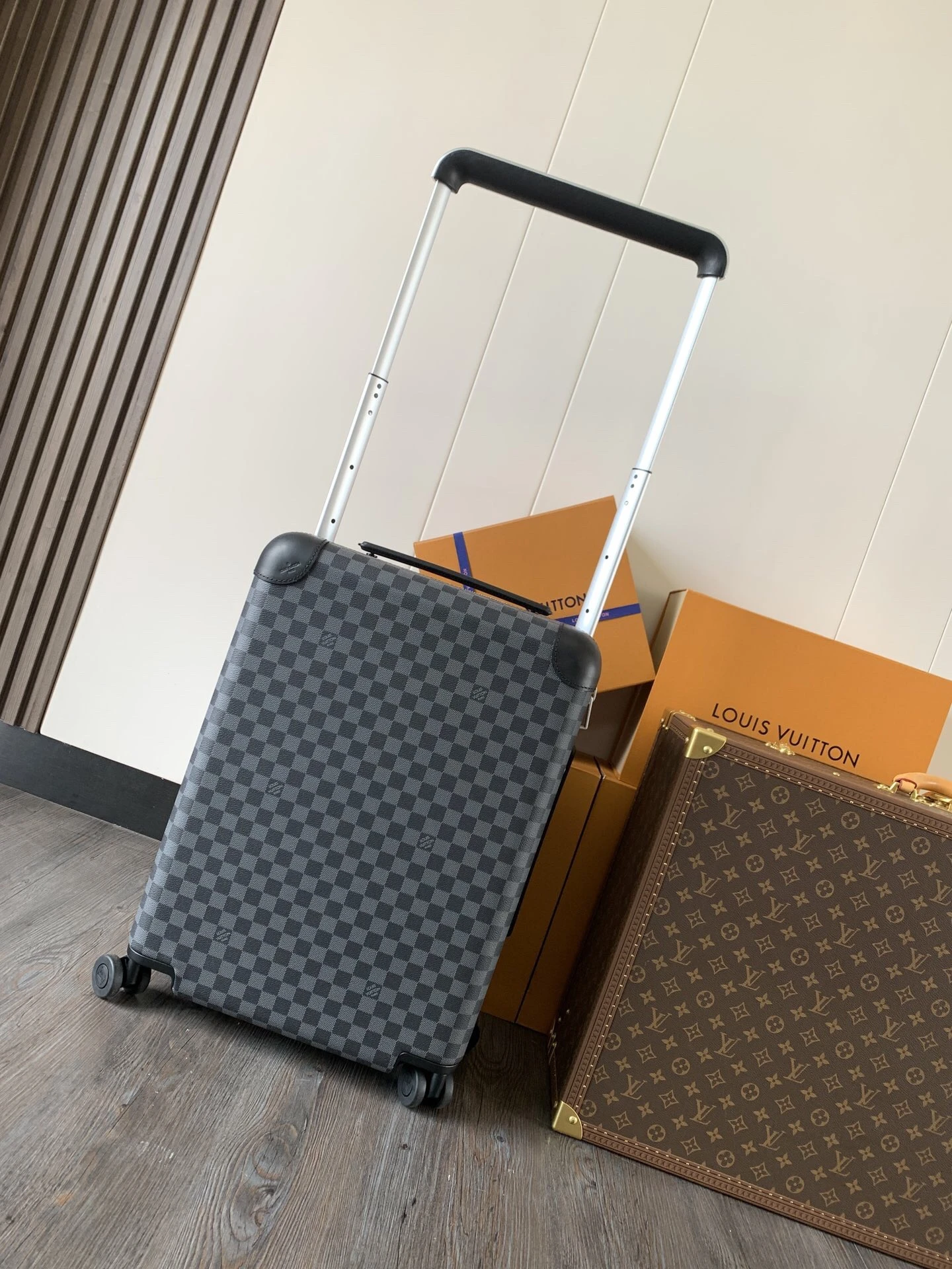 Luggage — d44d1286