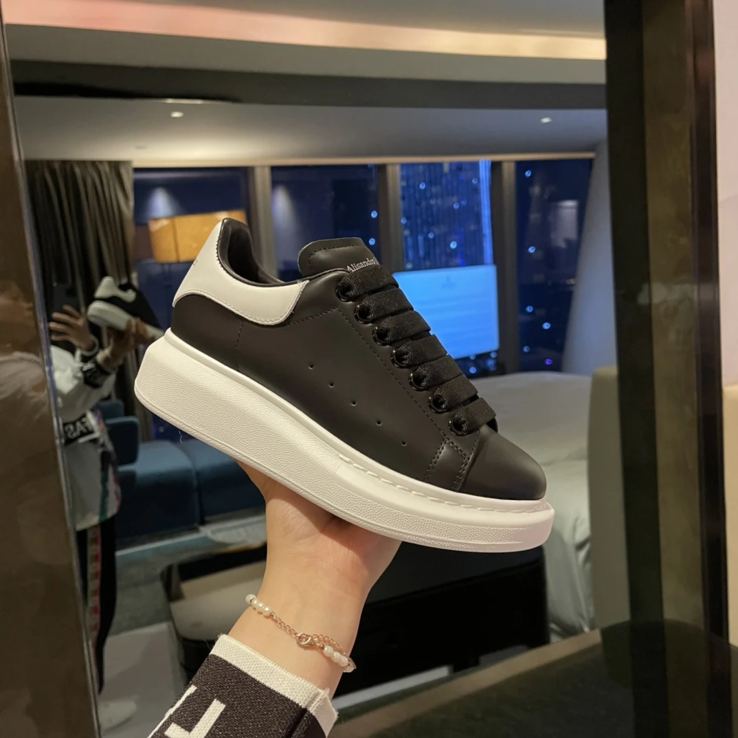 Alexander McQueen Sneakers — 661fea6a