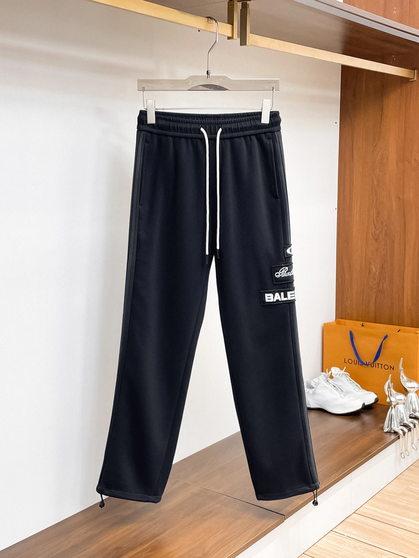 Balenciaga Trousers — 61957735