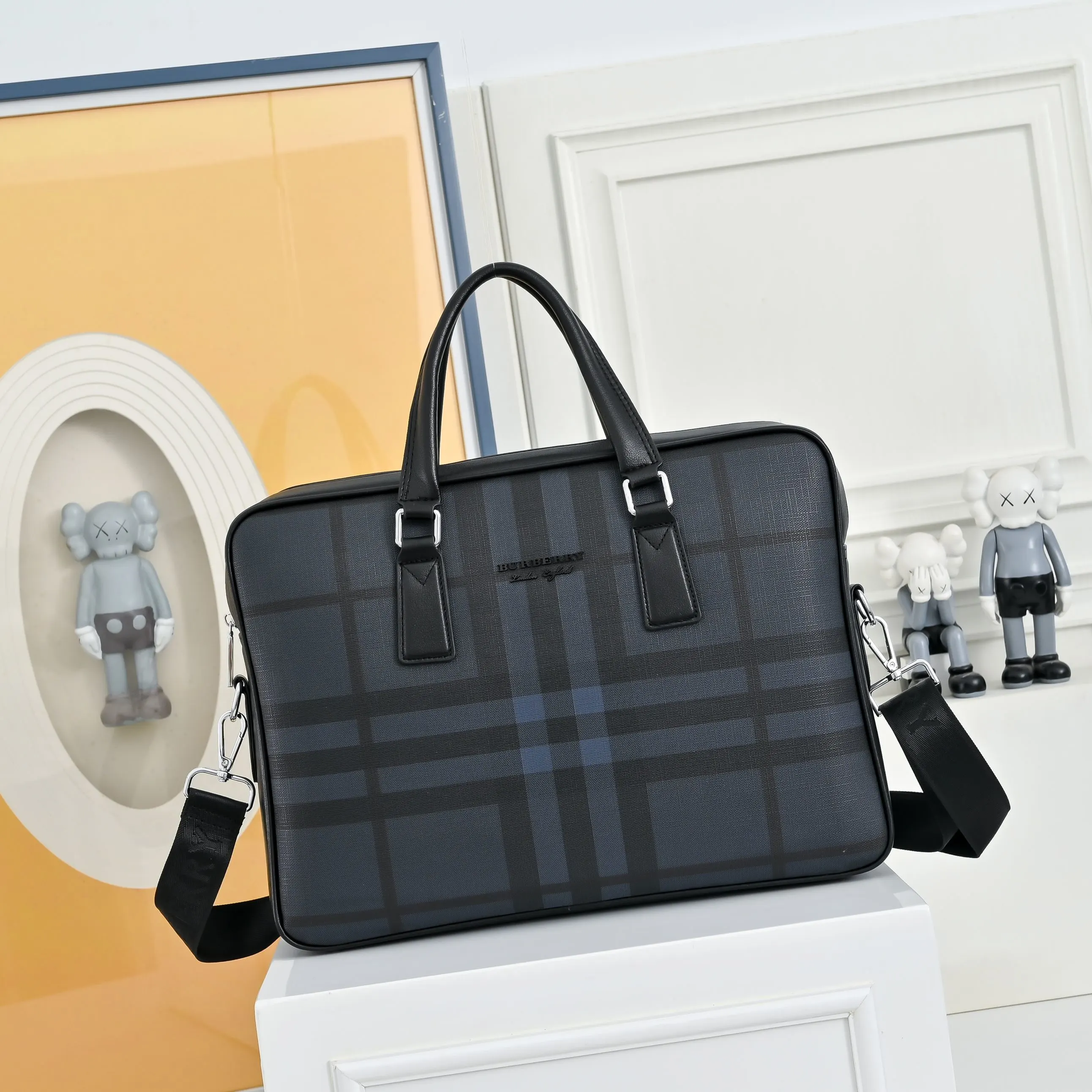 Burberry Briefcases — 47736c78