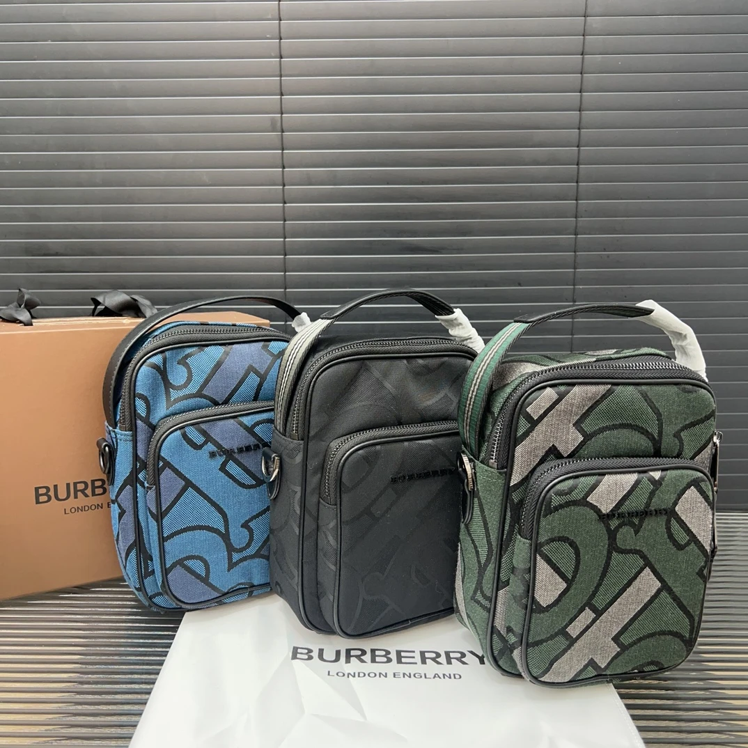 Burberry Bag — a7ae3f20