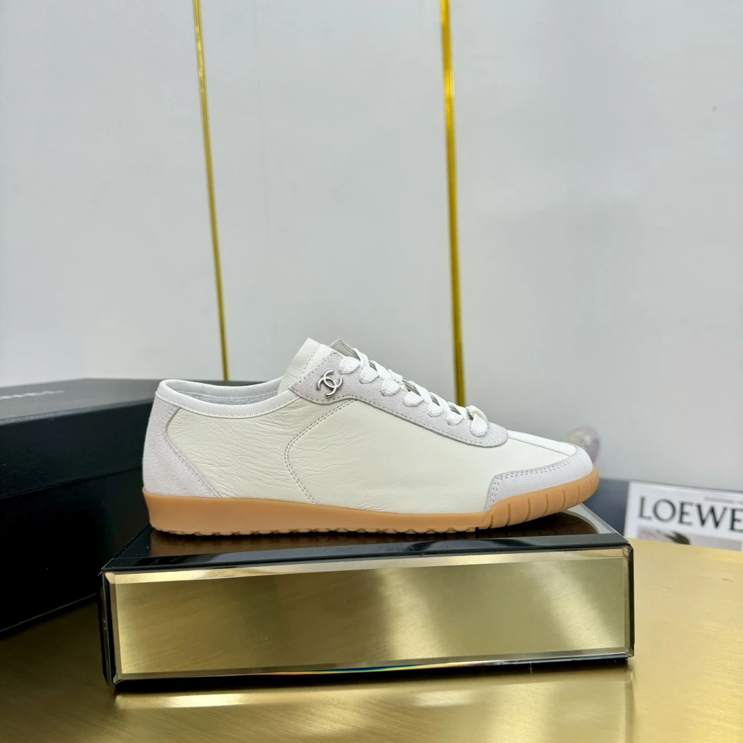 Chanel Sneakers — ef5974d8