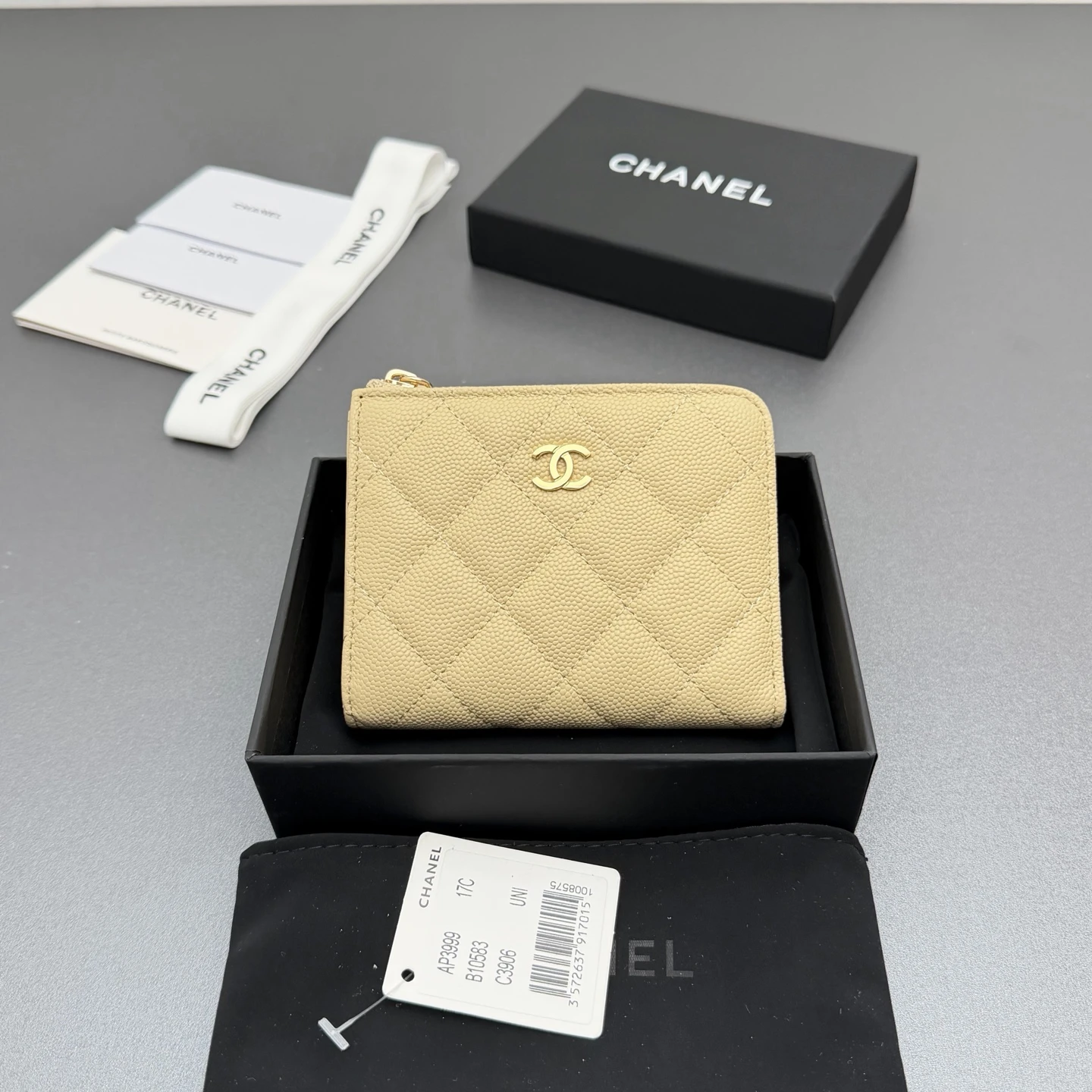 Wallets — ee2aff61