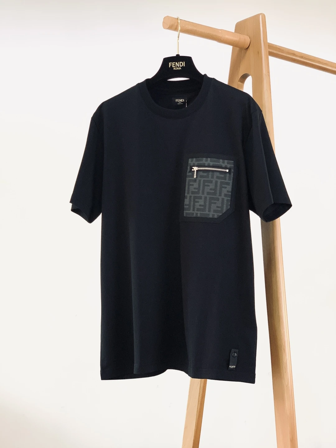 Fendi T-Shirts — 36cec25b