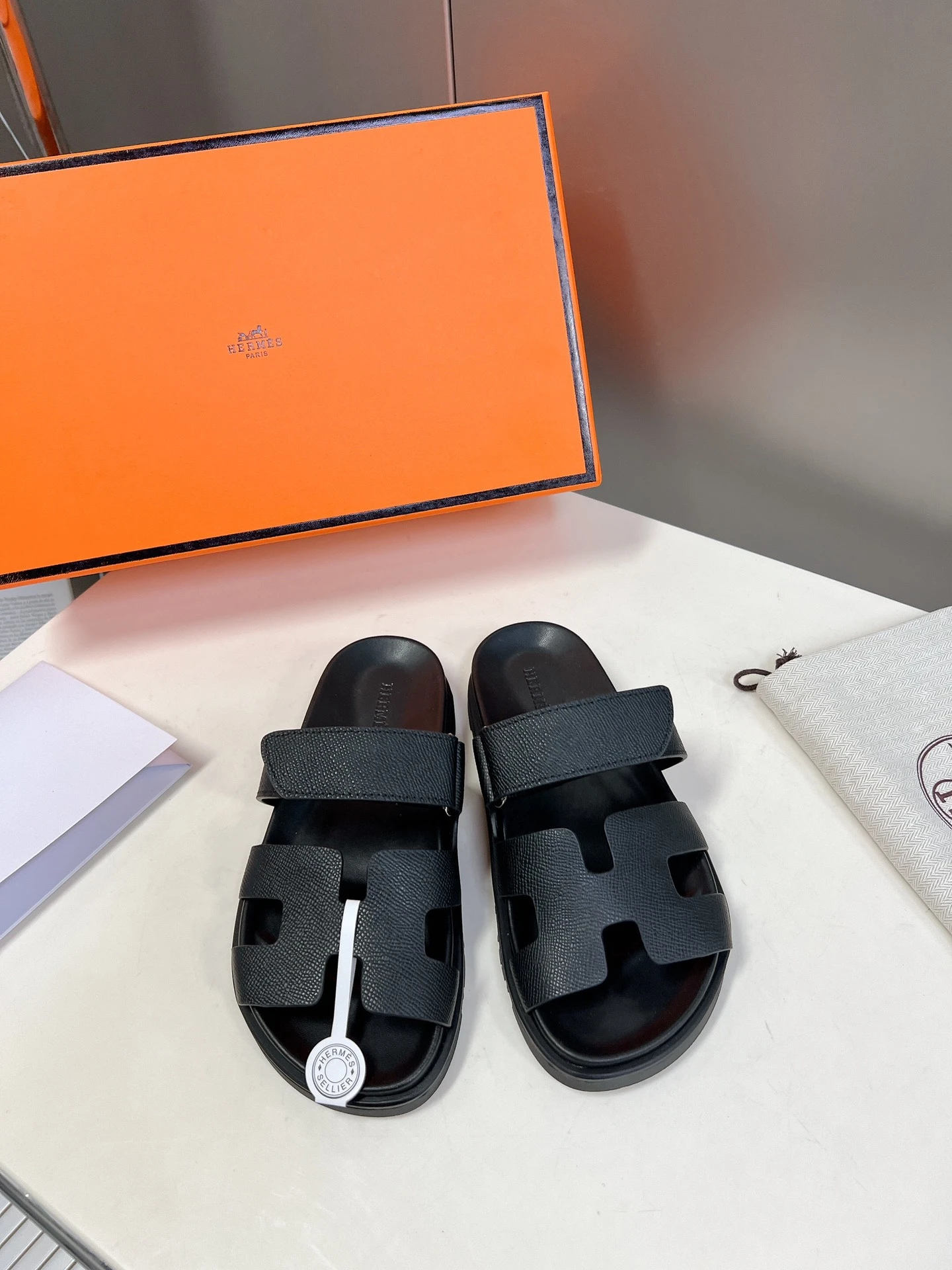 Hermès Slippers — 253dc69b
