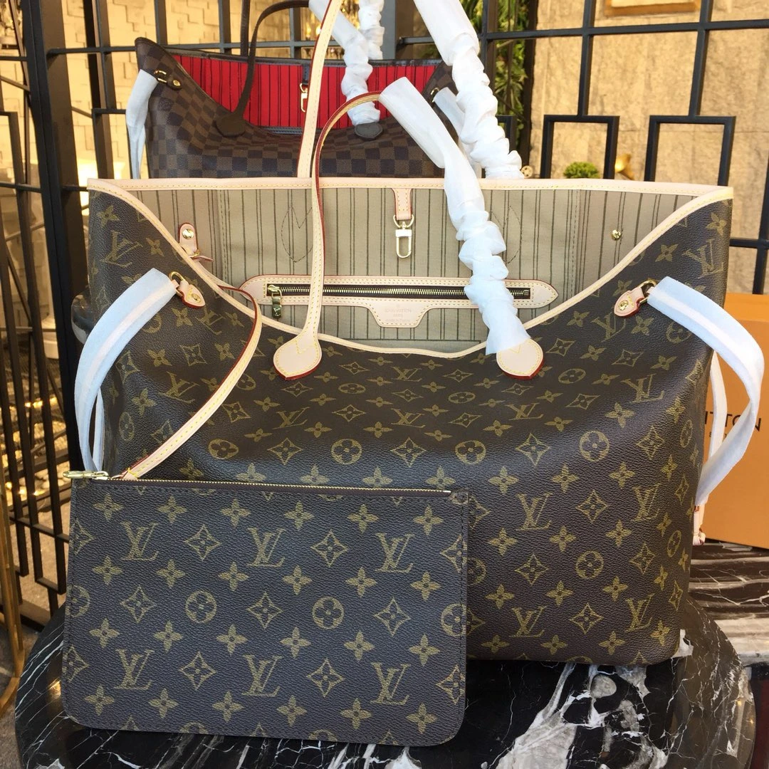 Louis Vuitton Bag — c7fd8c2a