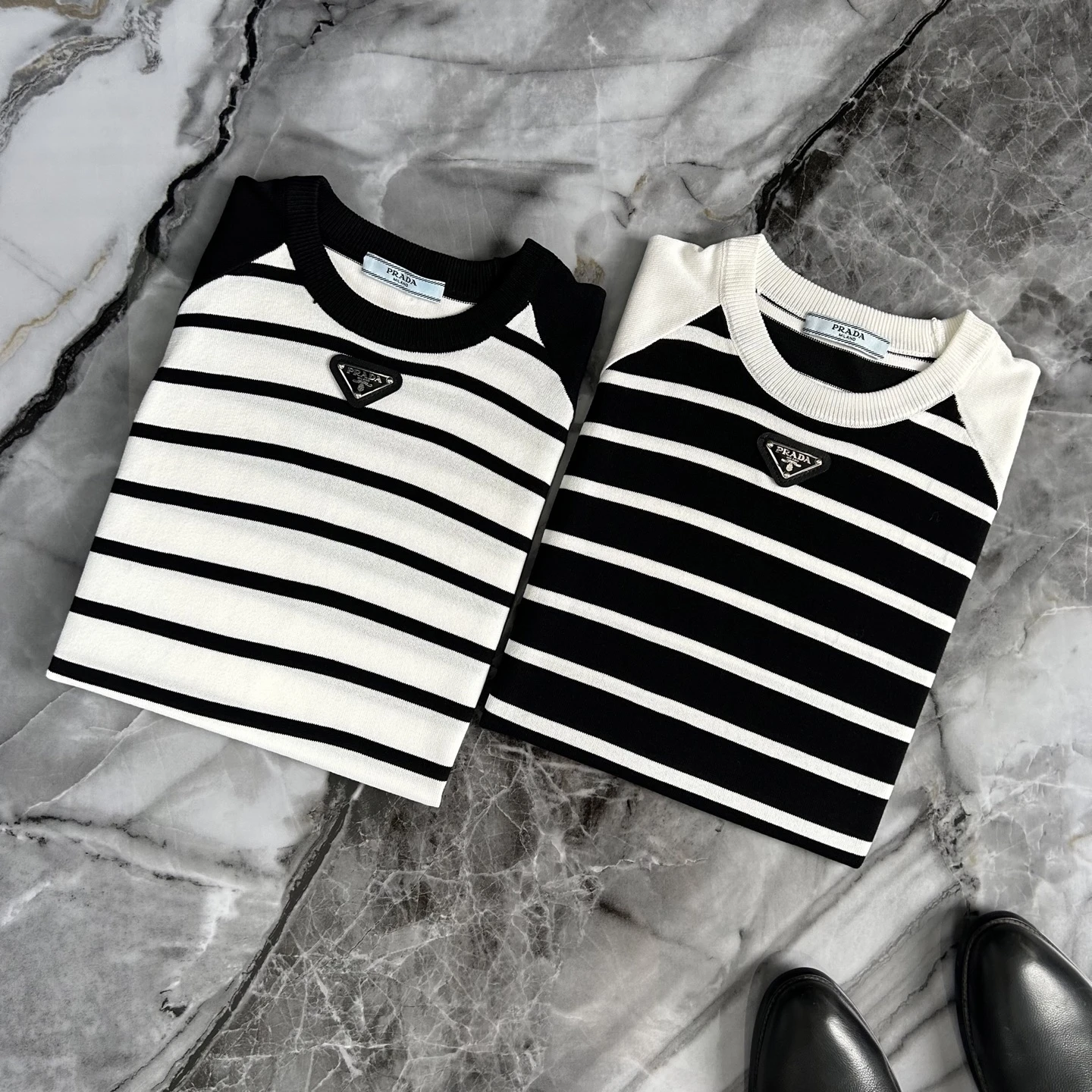 Prada T-Shirt — 205ad790