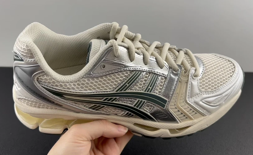 Asics Shoes — 3adf85e6
