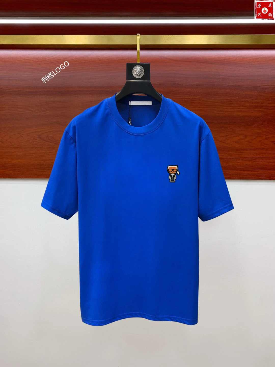 Fendi T-Shirt — a903278a